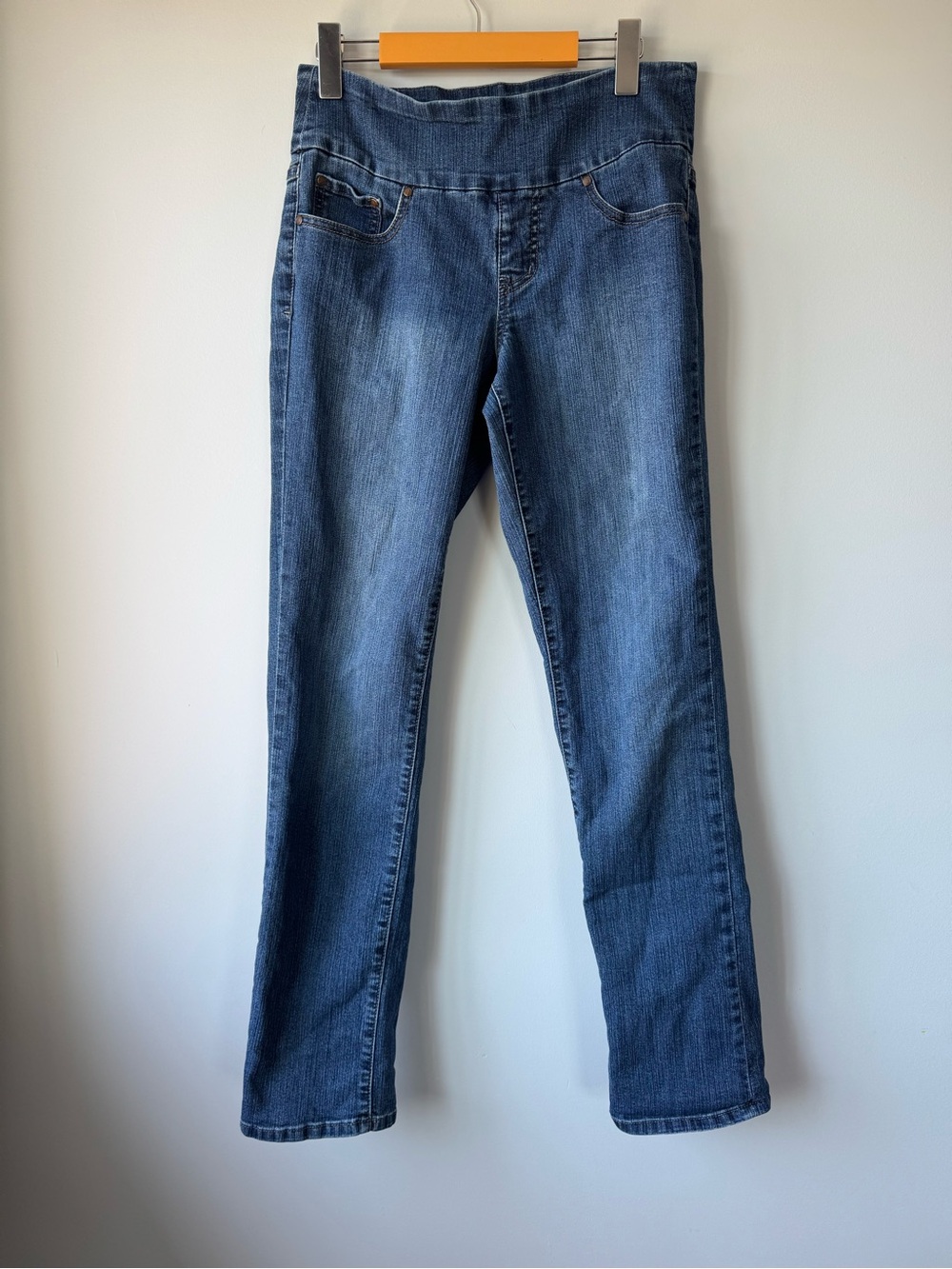 (6) Jag Jeans Straight Leg Women's Denim - Medium Blue Wash